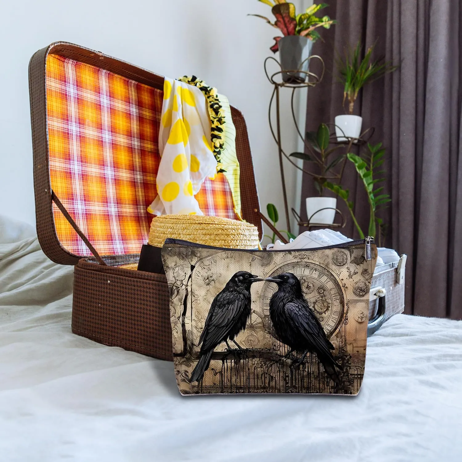 Black Raven Couple Makeup Bag - Vintage Goth Makeup Bag, Goth Gifts for Women Girls, Raven Crow Lover Gifts, Goth Cosmetic Bag for Travel Bag