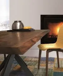 Cortina Dining Table