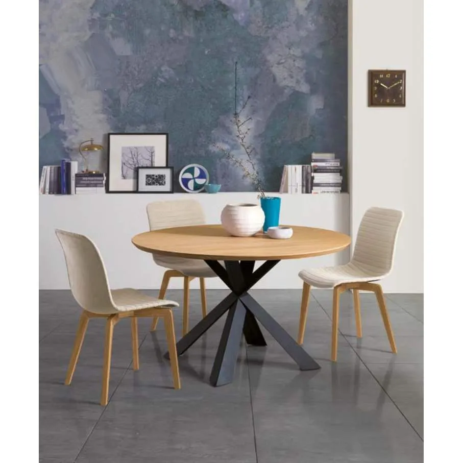Cortina Round Dining Table