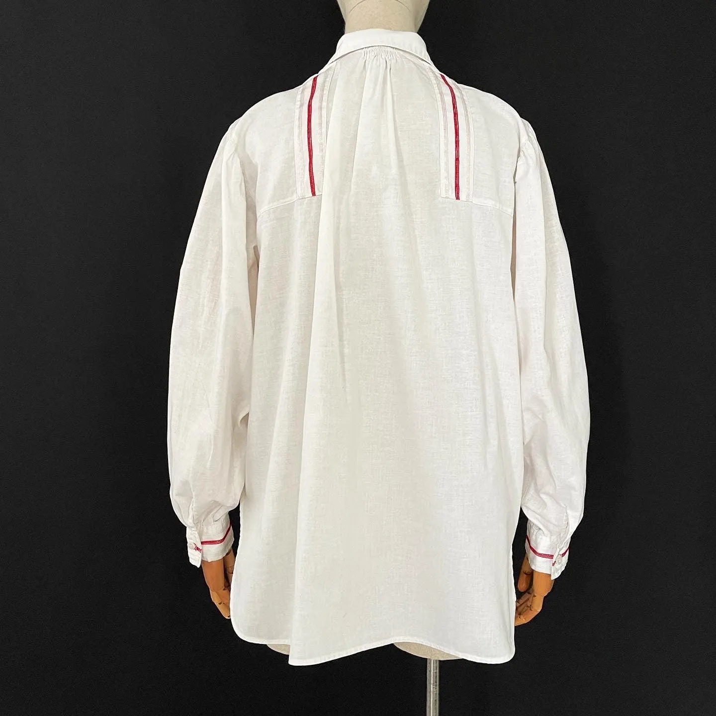 GÖSSIL Vintage Blouse