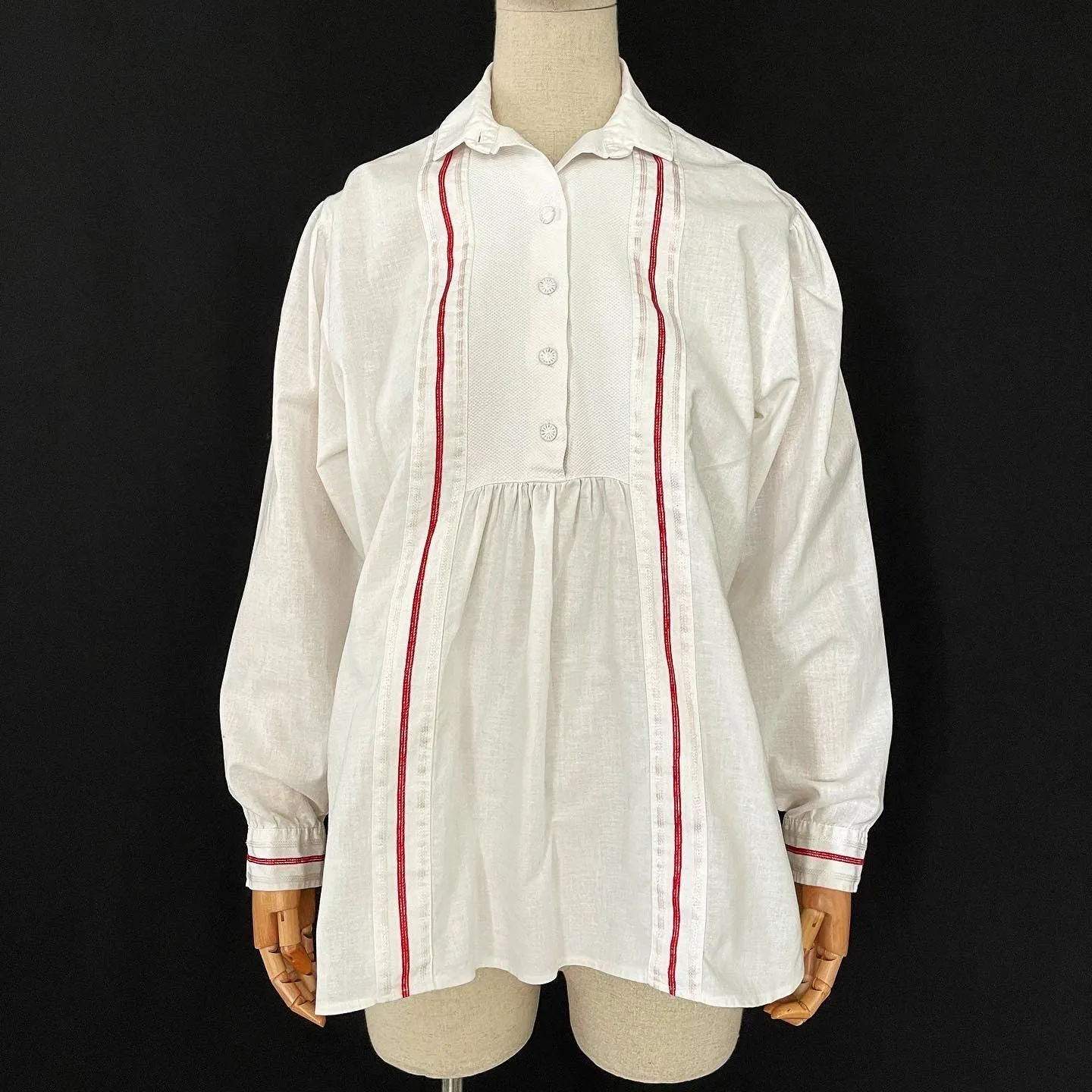 GÖSSIL Vintage Blouse