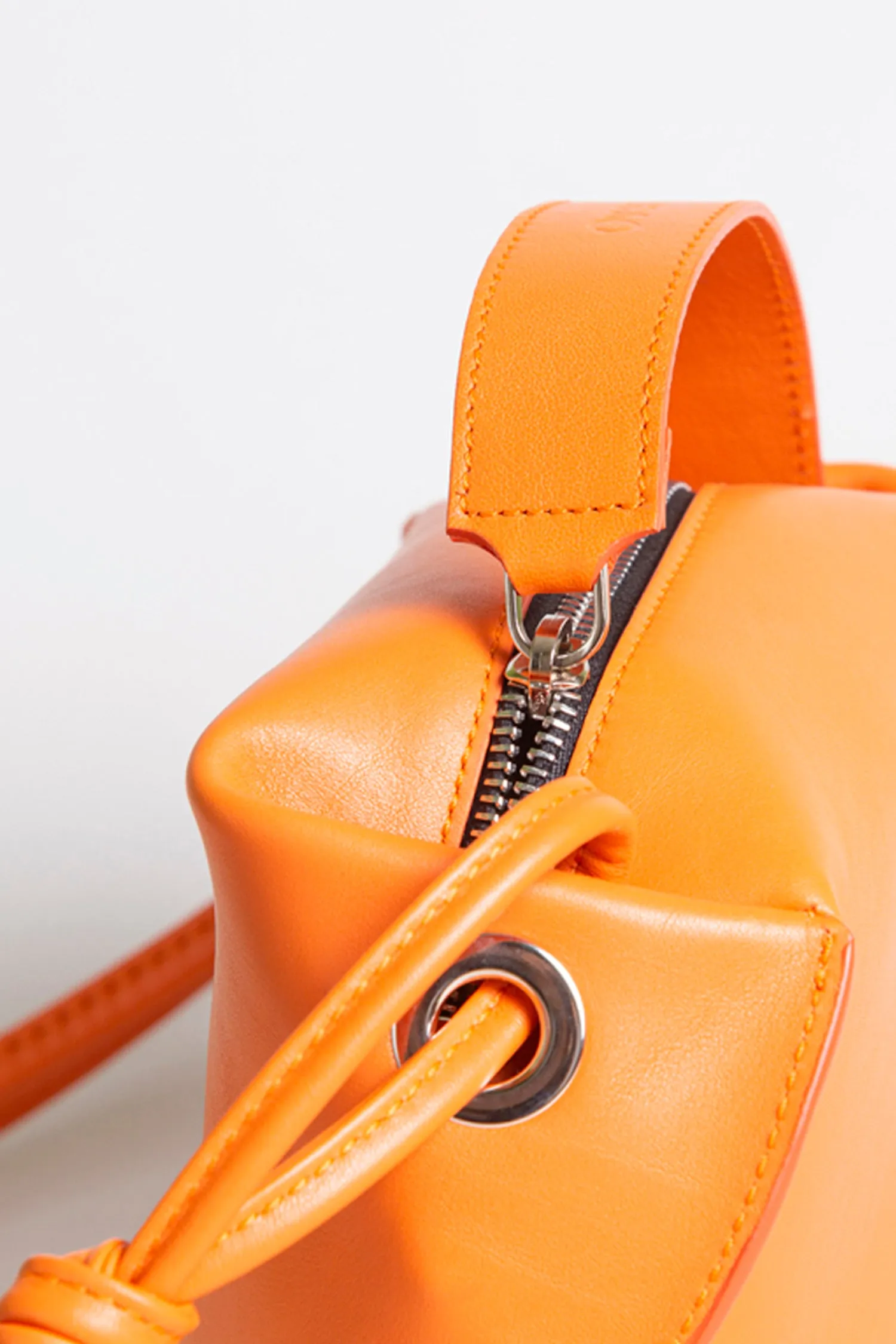 SHELL CLUTCH / FLAME