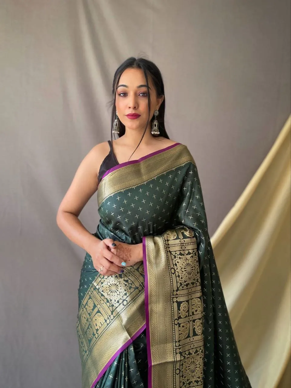 Women Party Wear Banarasi Silk Saree with Un Stitched Blouse