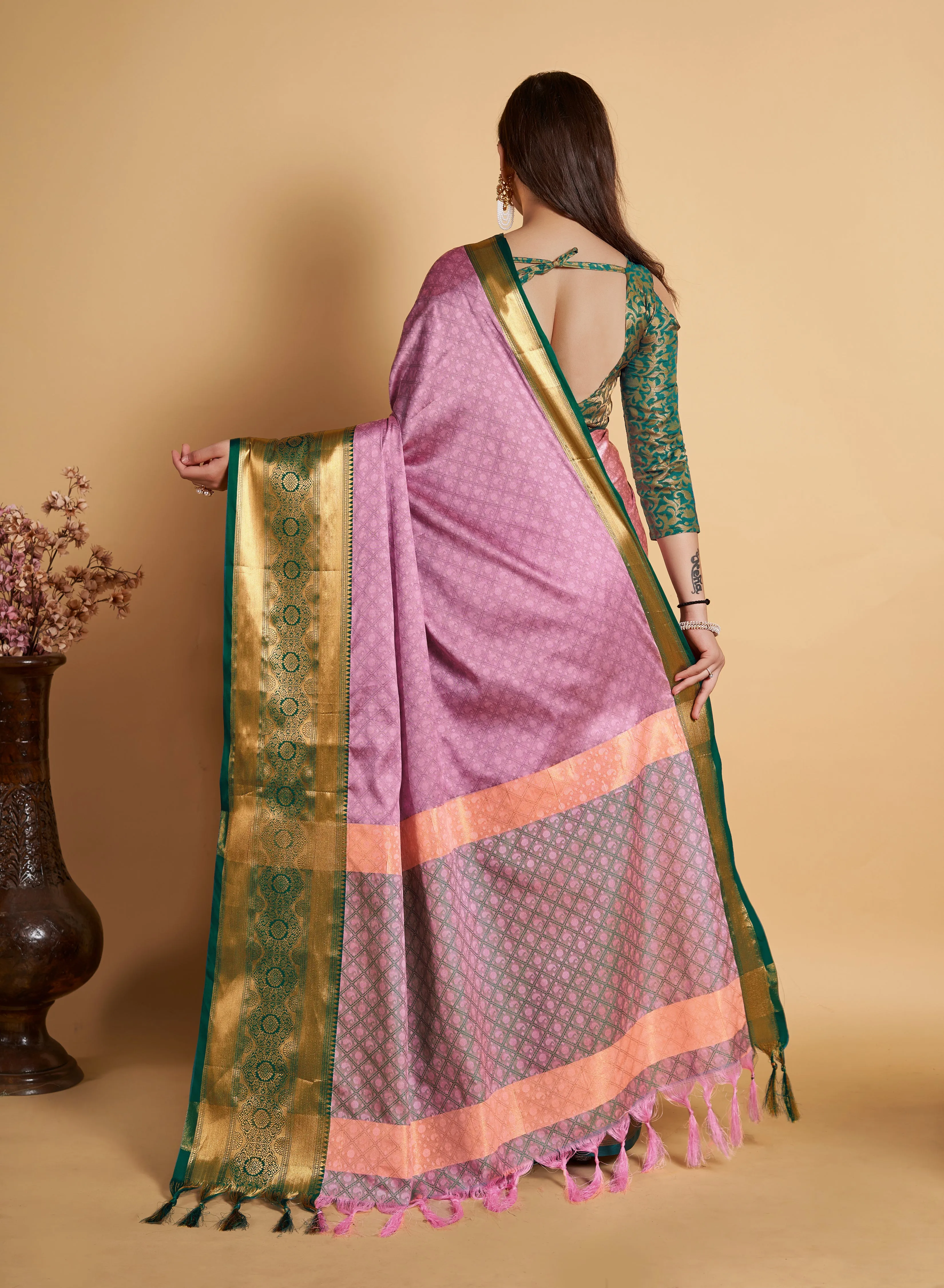 Women Party Wear Weaving Soft Silk Pink colour Saree with Un-Stitched Blouse