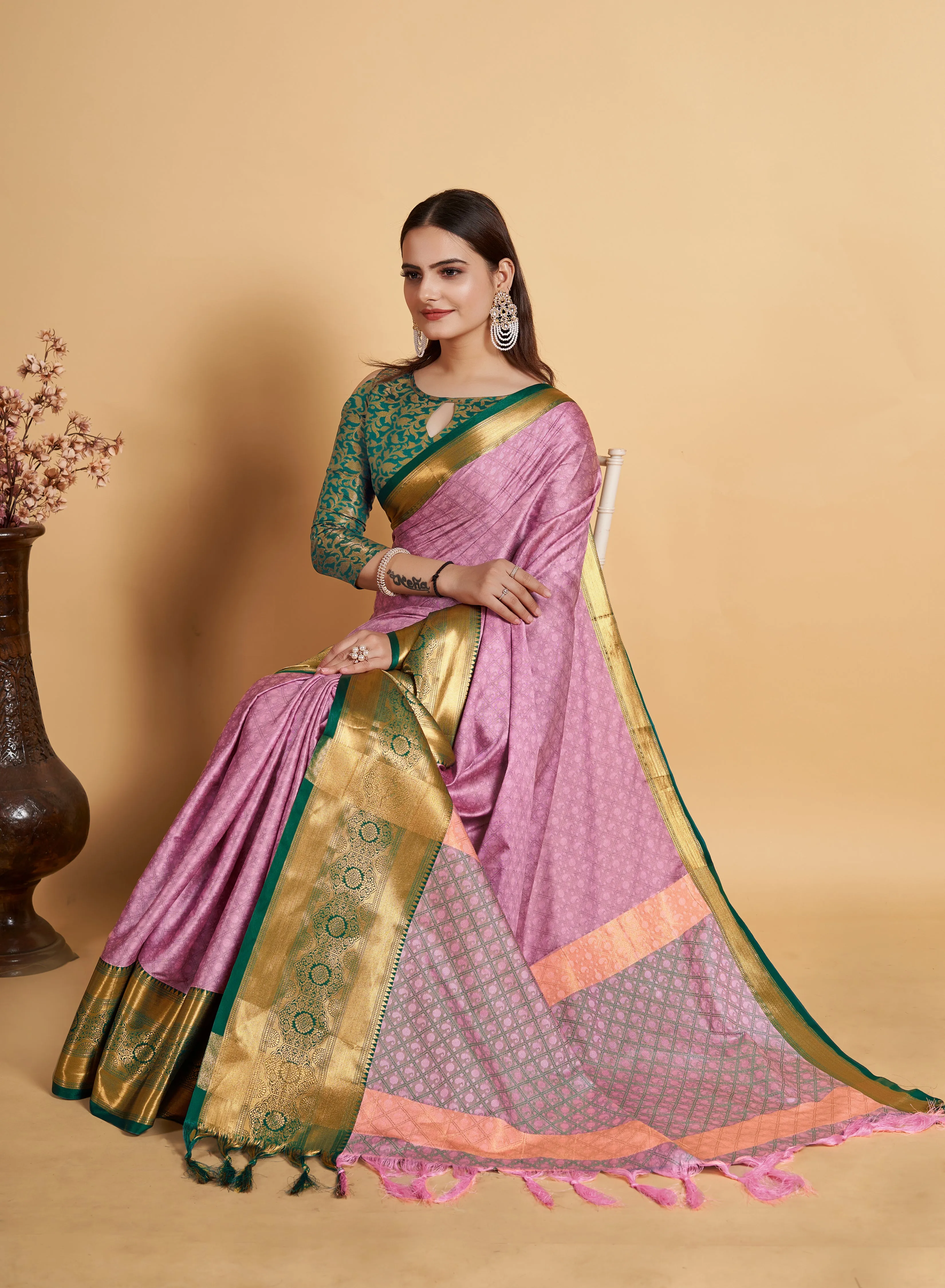 Women Party Wear Weaving Soft Silk Pink colour Saree with Un-Stitched Blouse